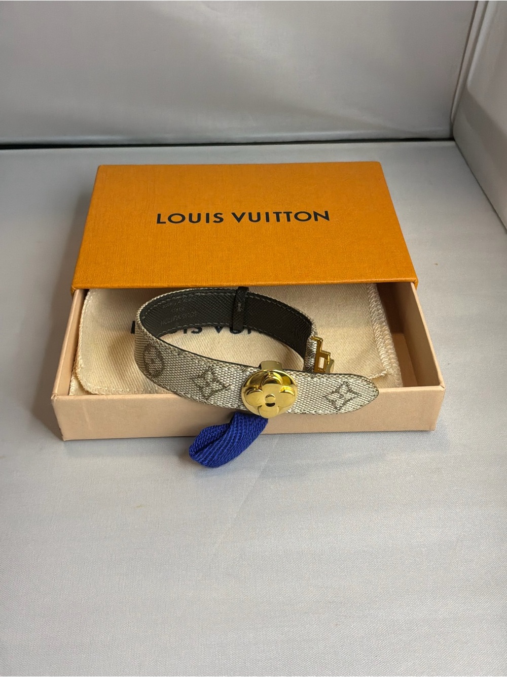Louis Vuitton Monogram Canvas Bracelet with Gold Fleur Clasp - Picture 5 of 5